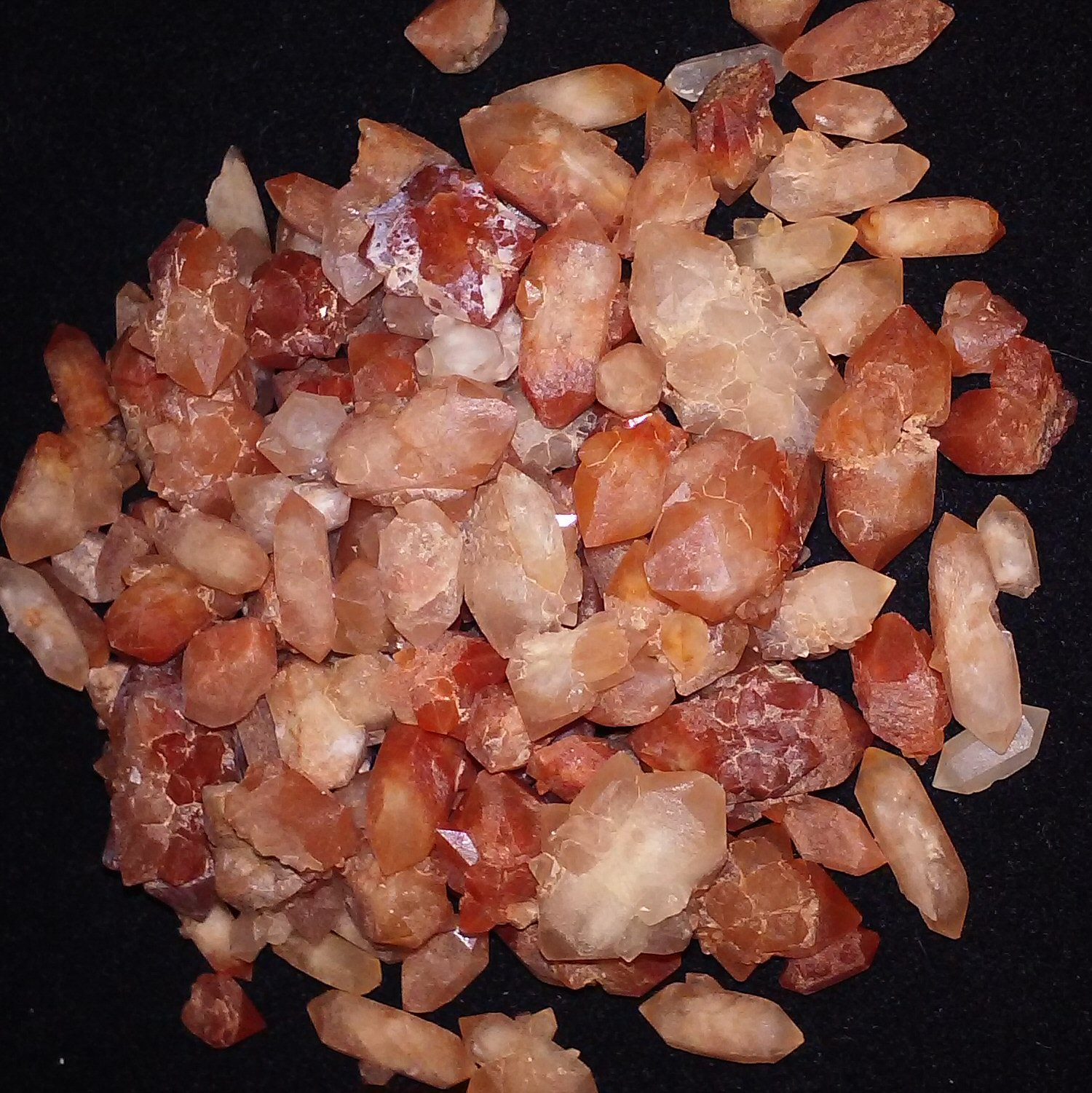 Pecos Diamonds Rough – Trina's Rock Shop